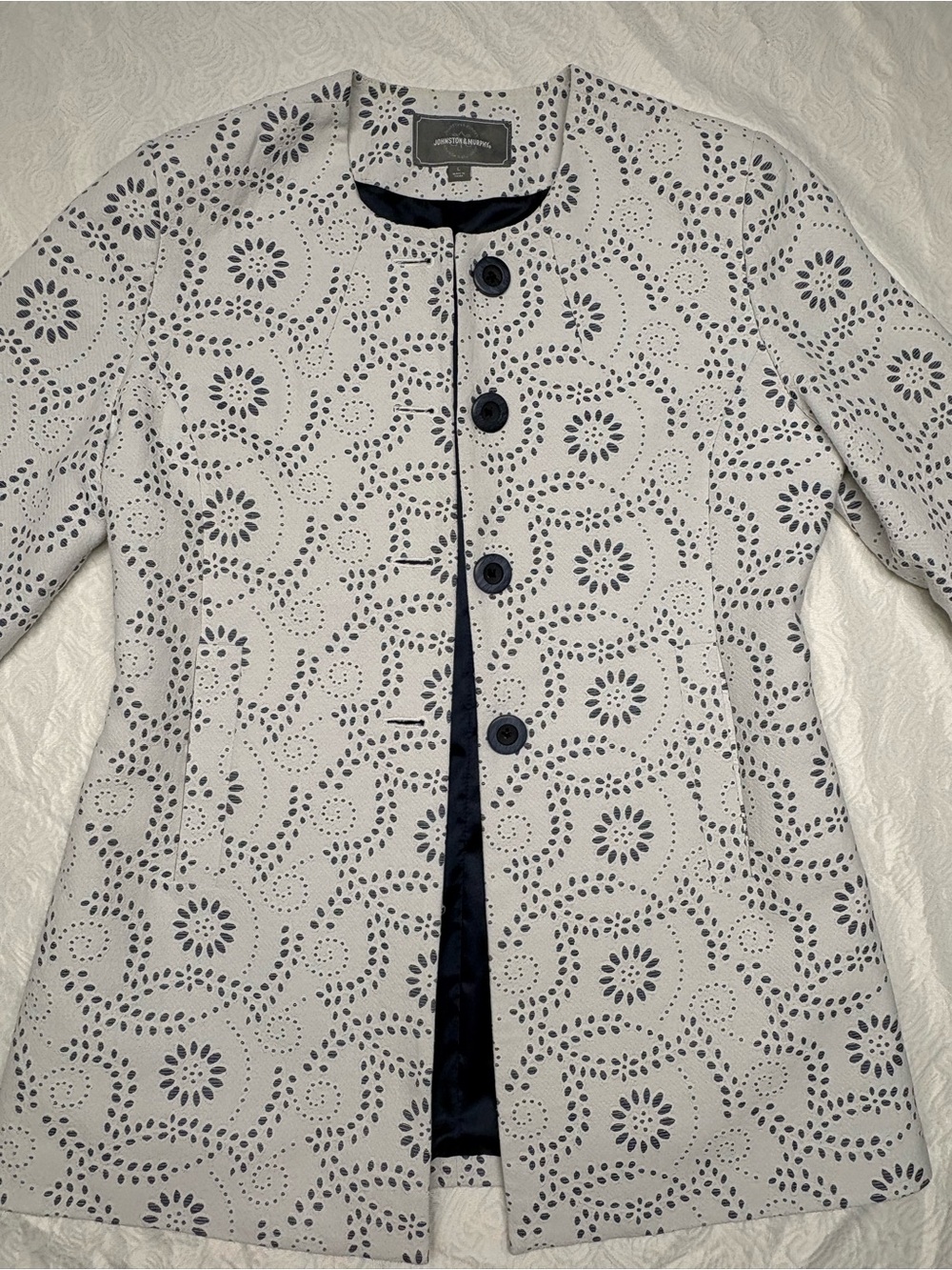 Johnston & Murphy White Jacket with Navy Dot Lining